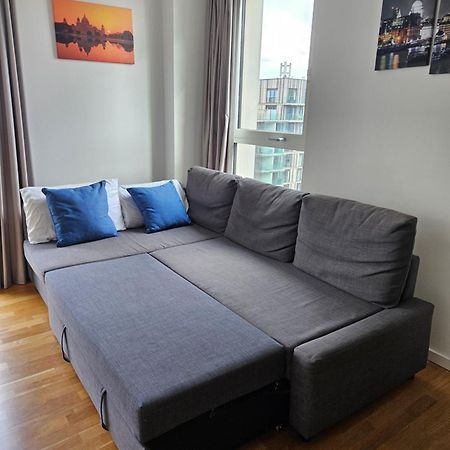 Lovely 2 Bedroom Flat With Balcony In Stratford Londyn Zewnętrze zdjęcie