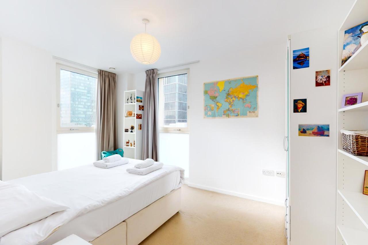 Lovely 2 Bedroom Flat With Balcony In Stratford Londyn Zewnętrze zdjęcie